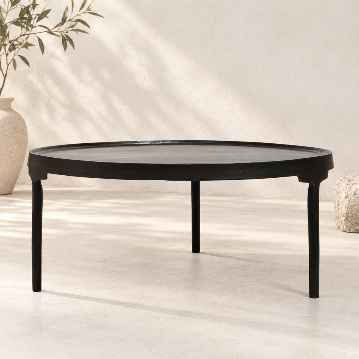 Noir Minimalist Round Coffee Table