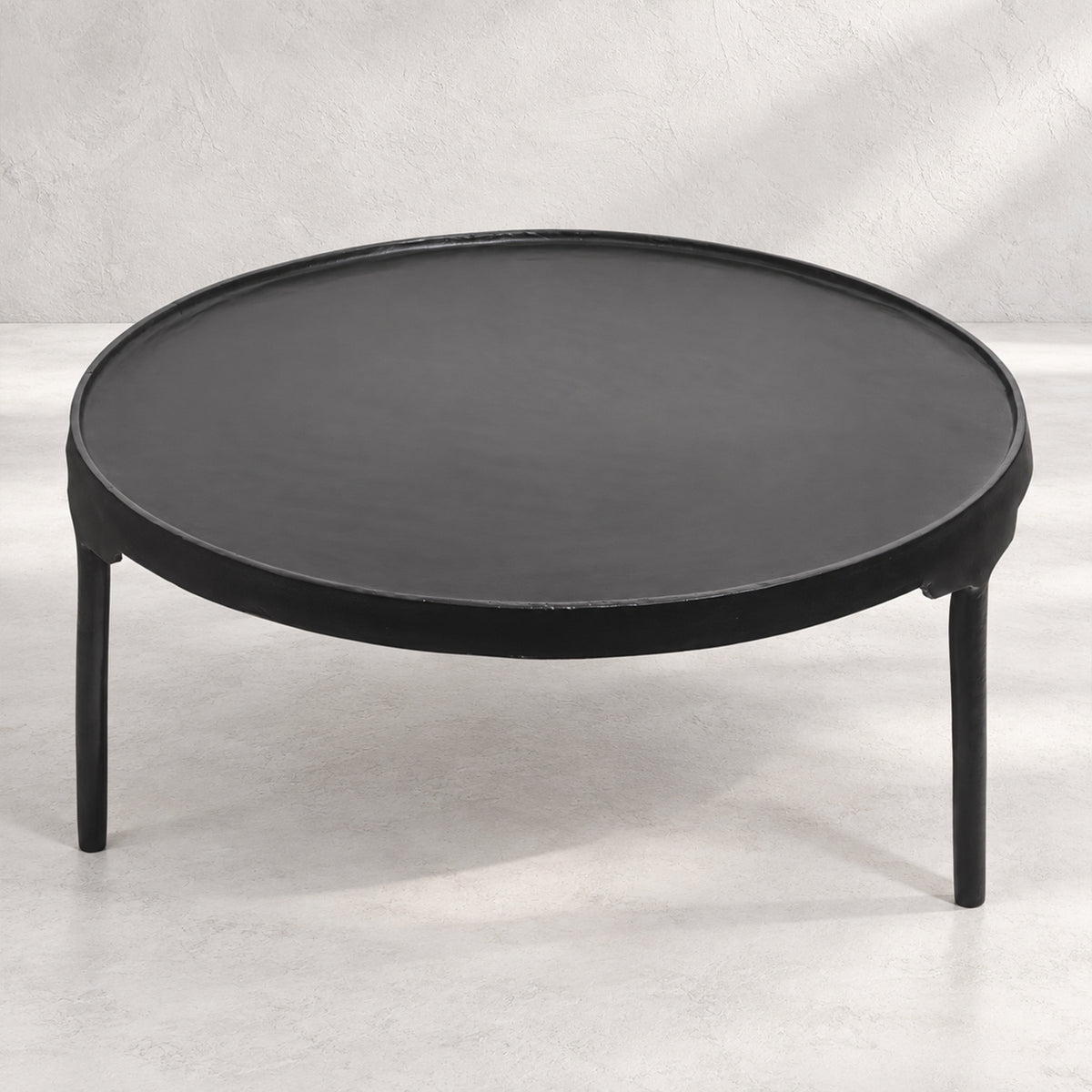 Noir Minimalist Round Coffee Table