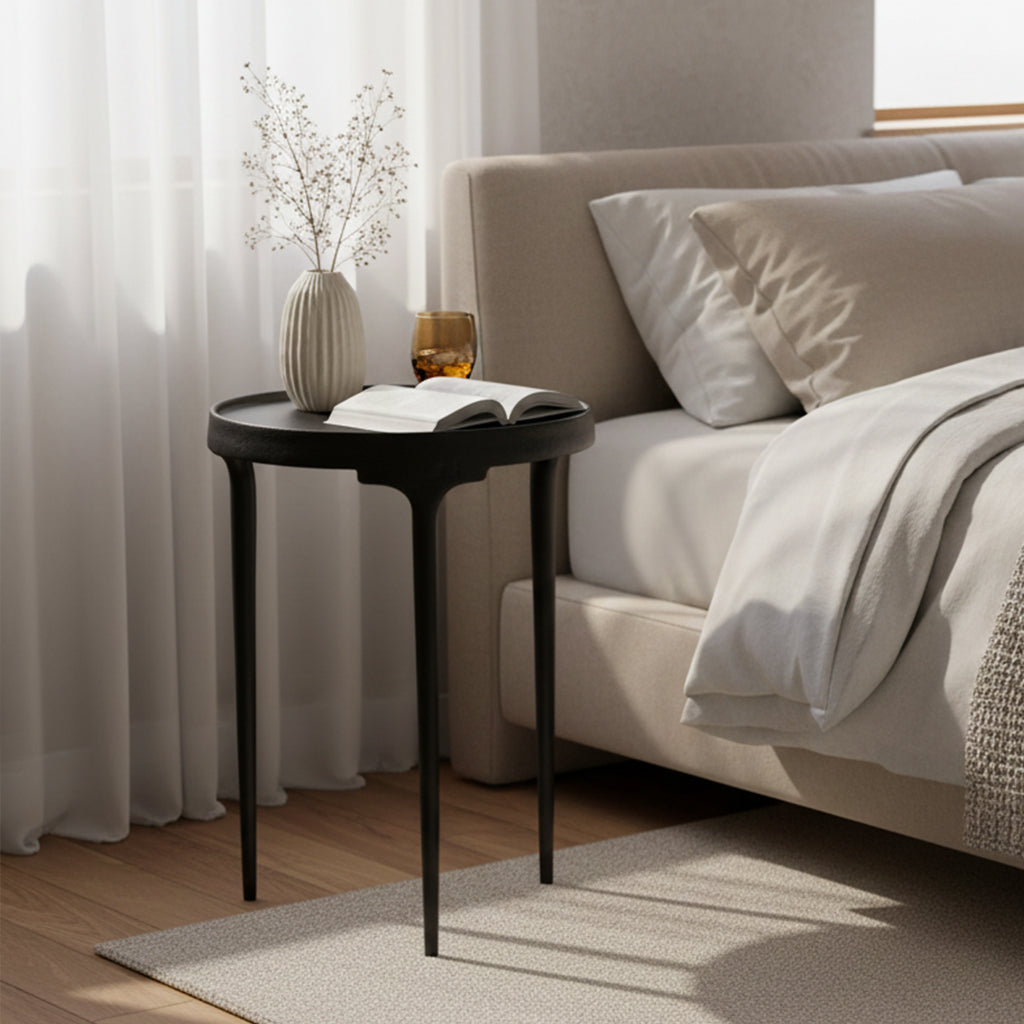 Noir Minimalist Round Side Table